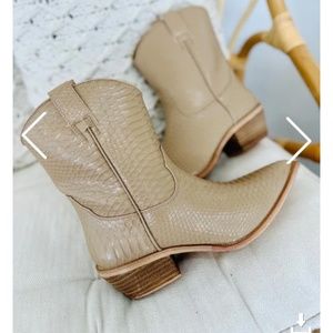 Brand new shu shop boots
